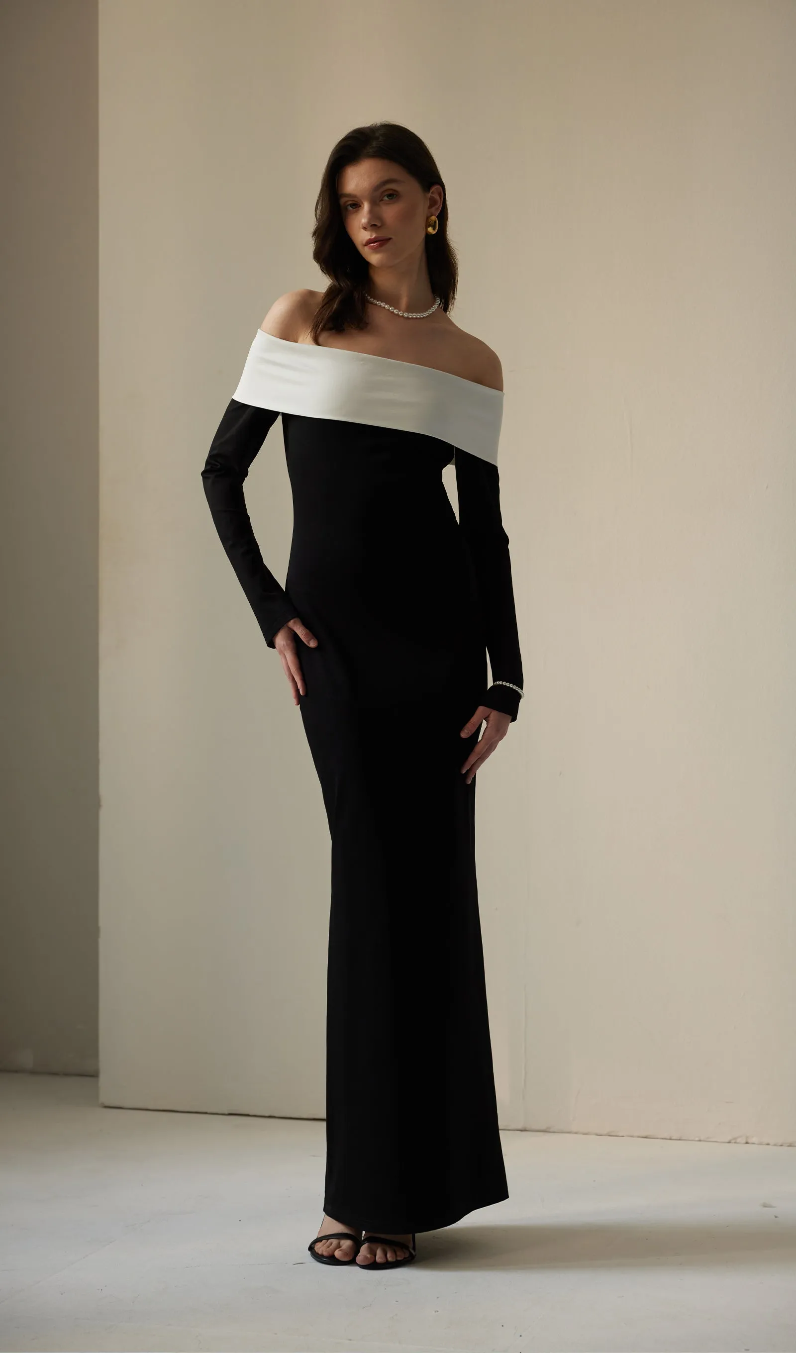 Anya Maxi Dress Black/White
