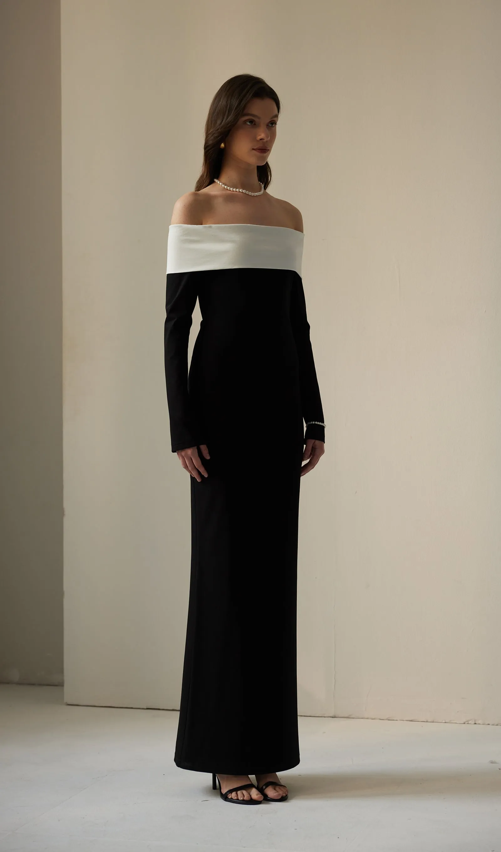 Anya Maxi Dress Black/White