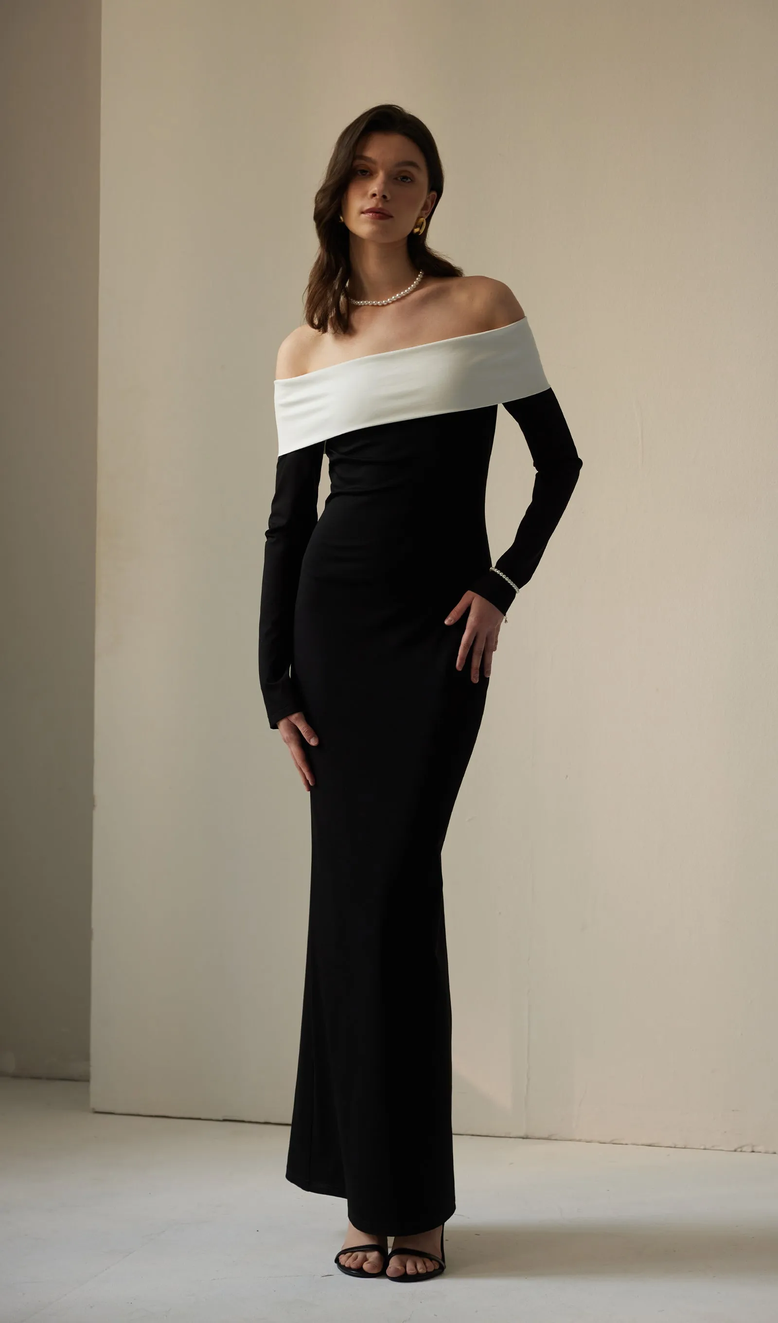 Anya Maxi Dress Black/White