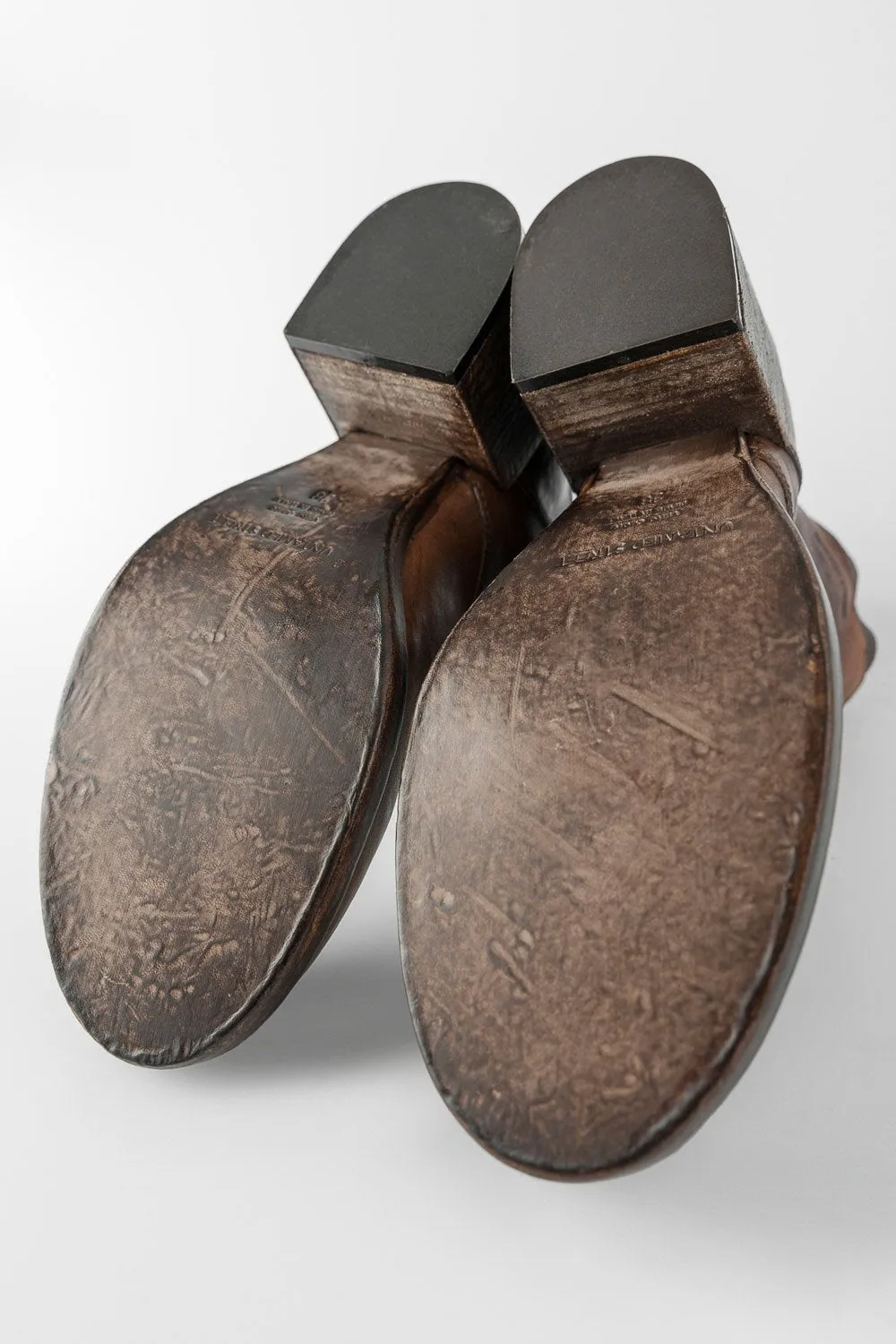 BERKELEY burnt-caramel ankle boots.