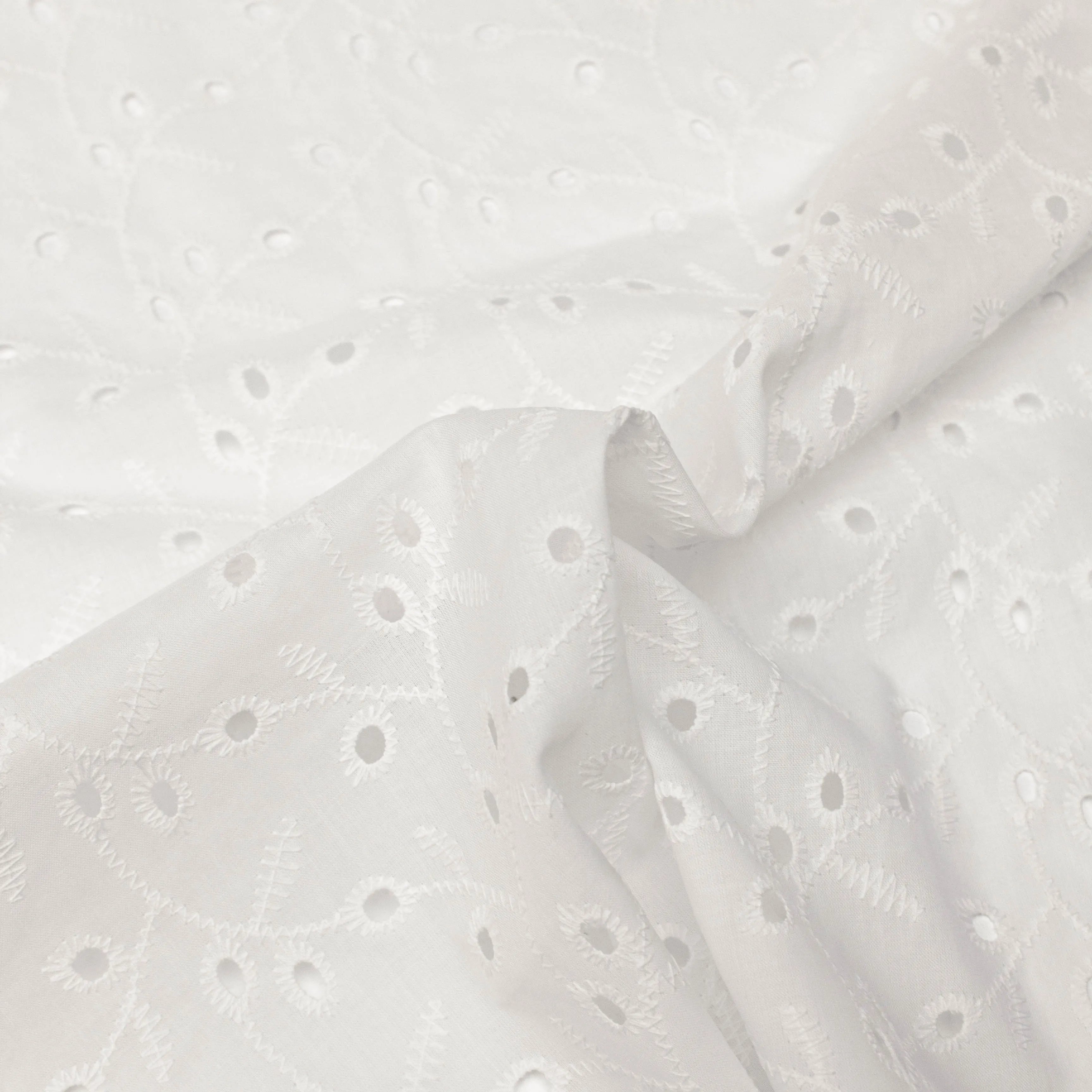 Loes White Embroidered Cotton