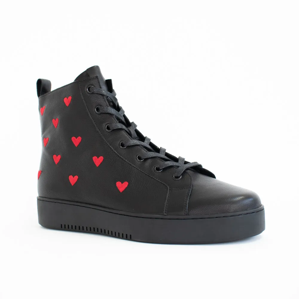 Queen Of Hearts Black