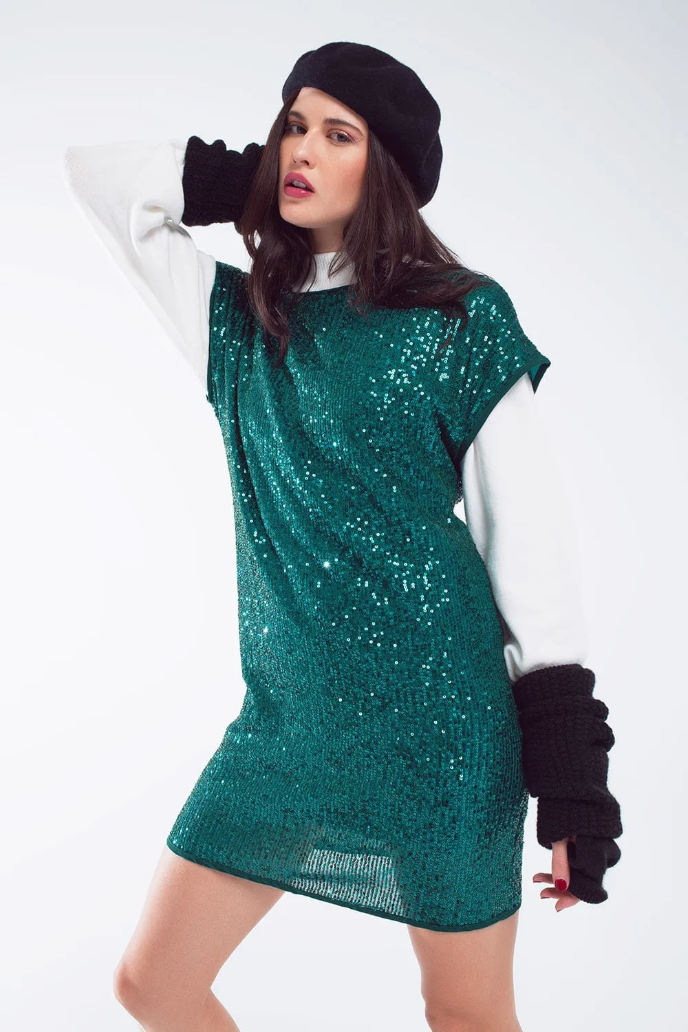 Relaxed Sequin Dress With Short Sleeves and Open Back in Green