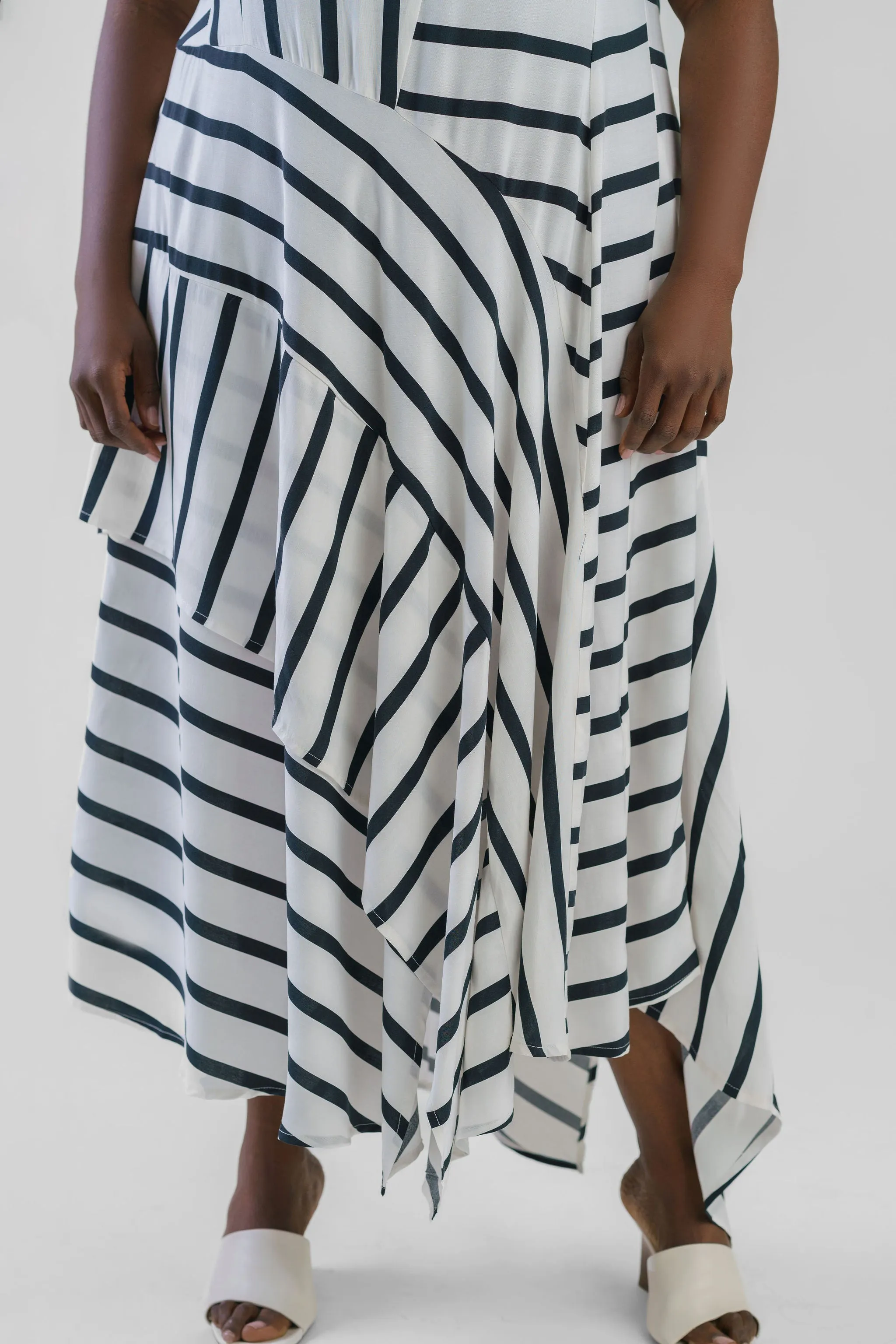 STRIPPED SLEEVELESS DRESS