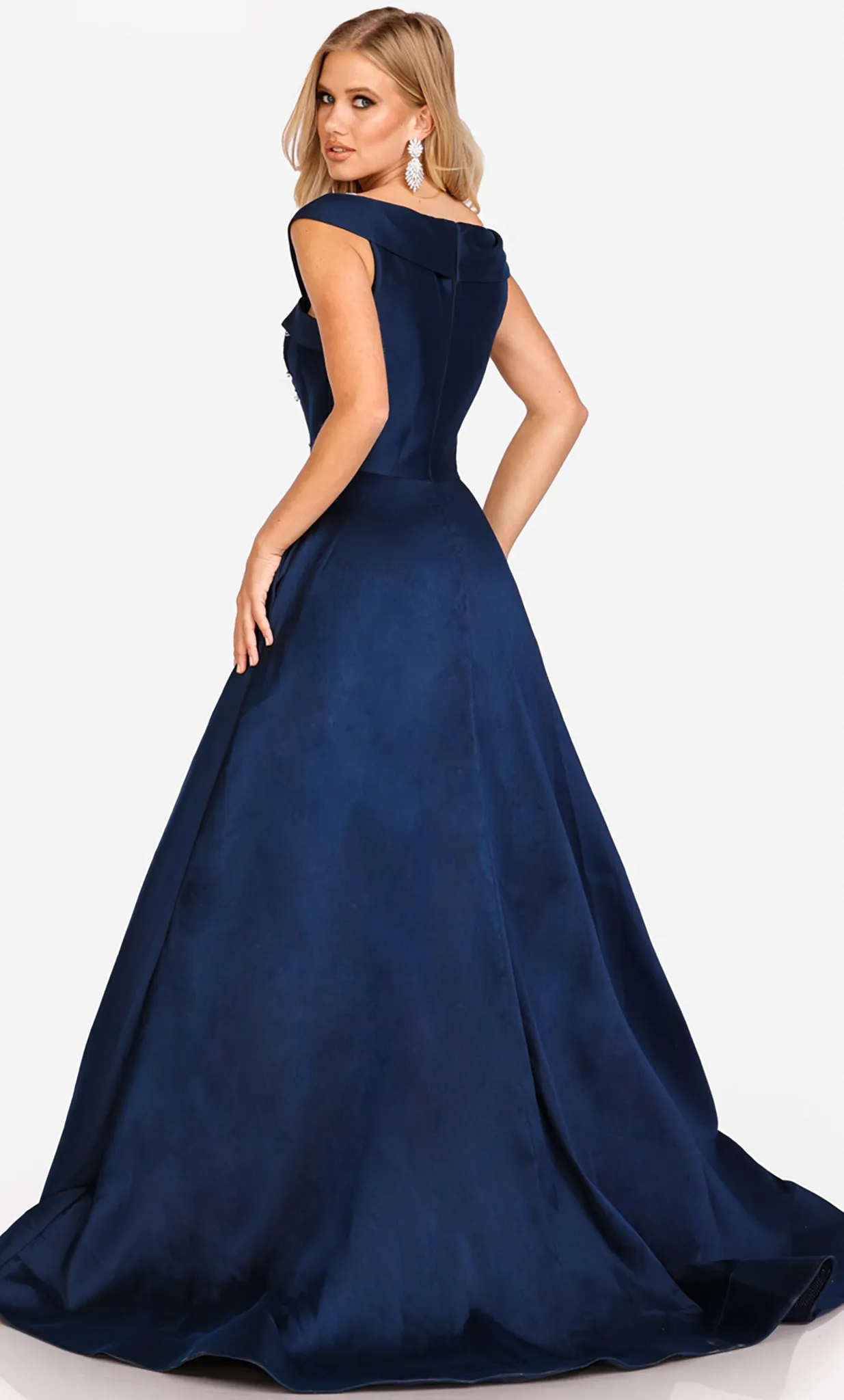 Terani Couture 231M0472