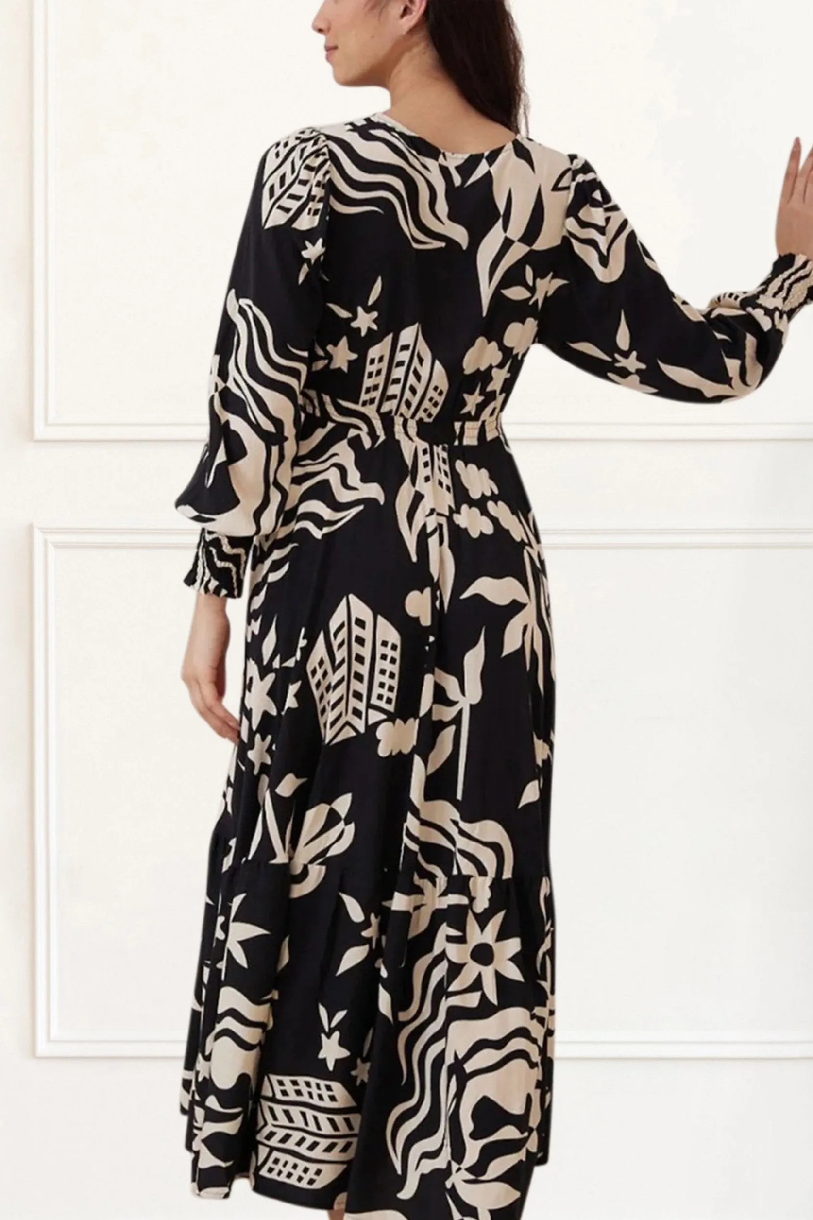 Tina Boho Print Maxi Dress Long Sleeve V-Neck Flowy Elegant Chic