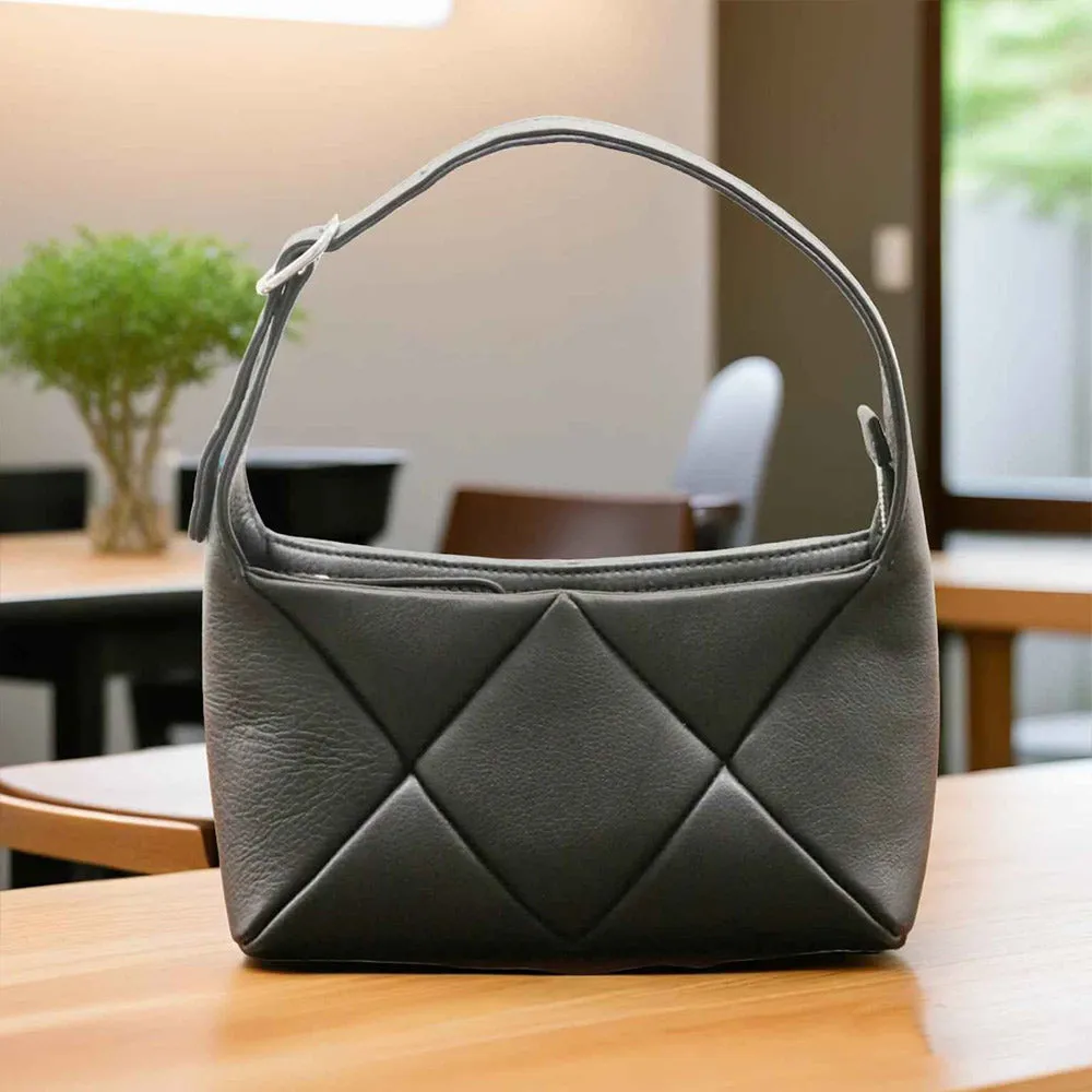 Trendy Bags Ibiza detail crossbody bag in black, cowhide